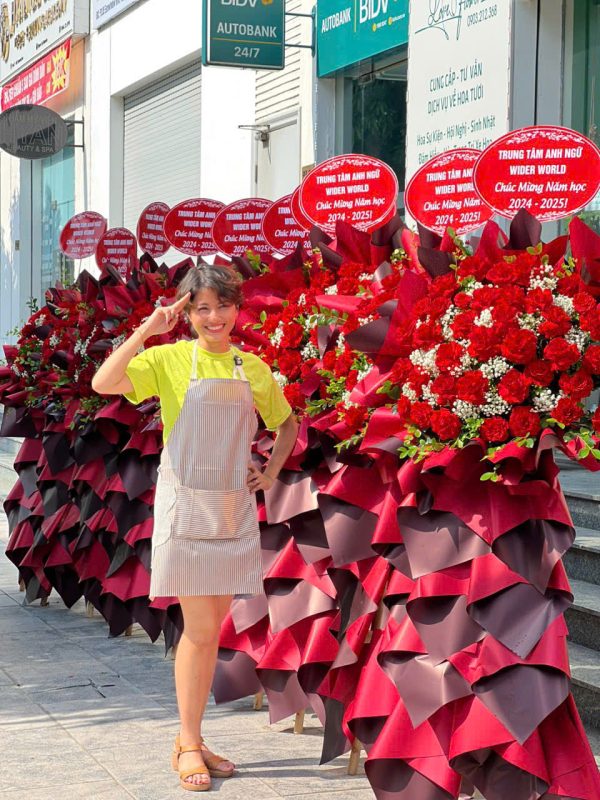 Kệ Hoa Khai Trương Ấn Tượng tại quận 12 - Gò Vấp - Tone đỏ - Ảnh sưu tầm