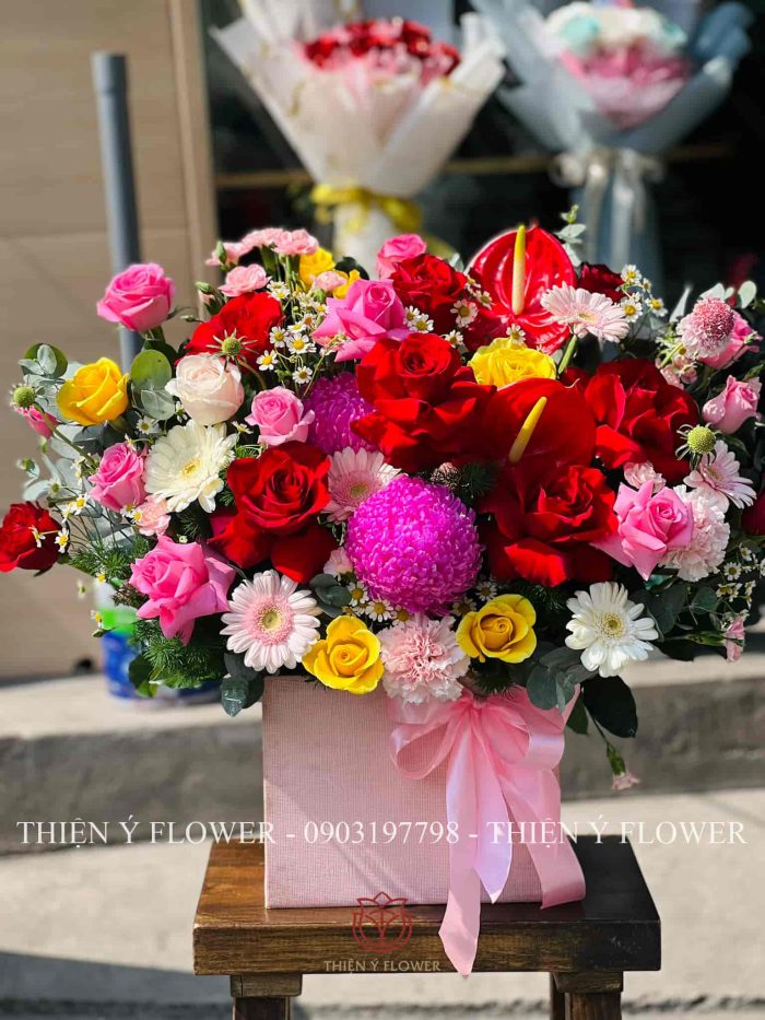 Giỏ Hoa Chúc Mừng 174